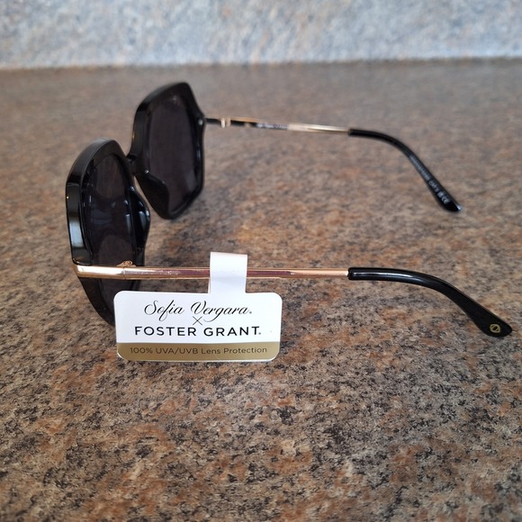 Foster Grant‎ Sofia Vergara (Octagon) Sunglasses V05 Black Gold FREE CASE - Picture 3 of 11